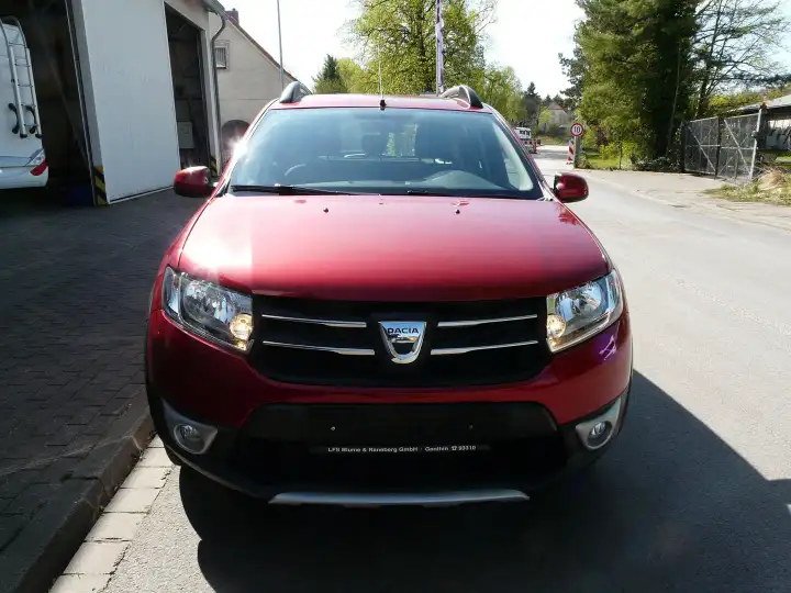 Additional image of the vehicle