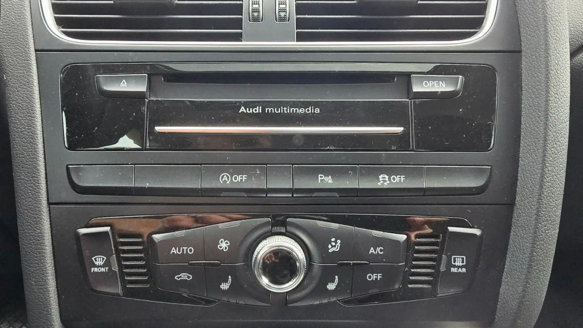 Vehicle image, number 15