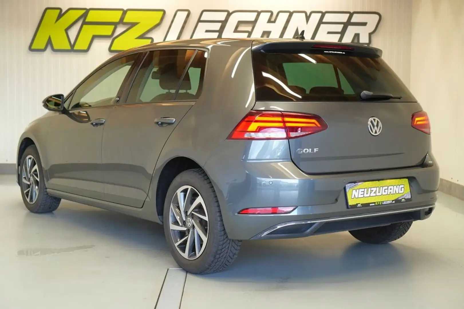 Vehicle image, number 7