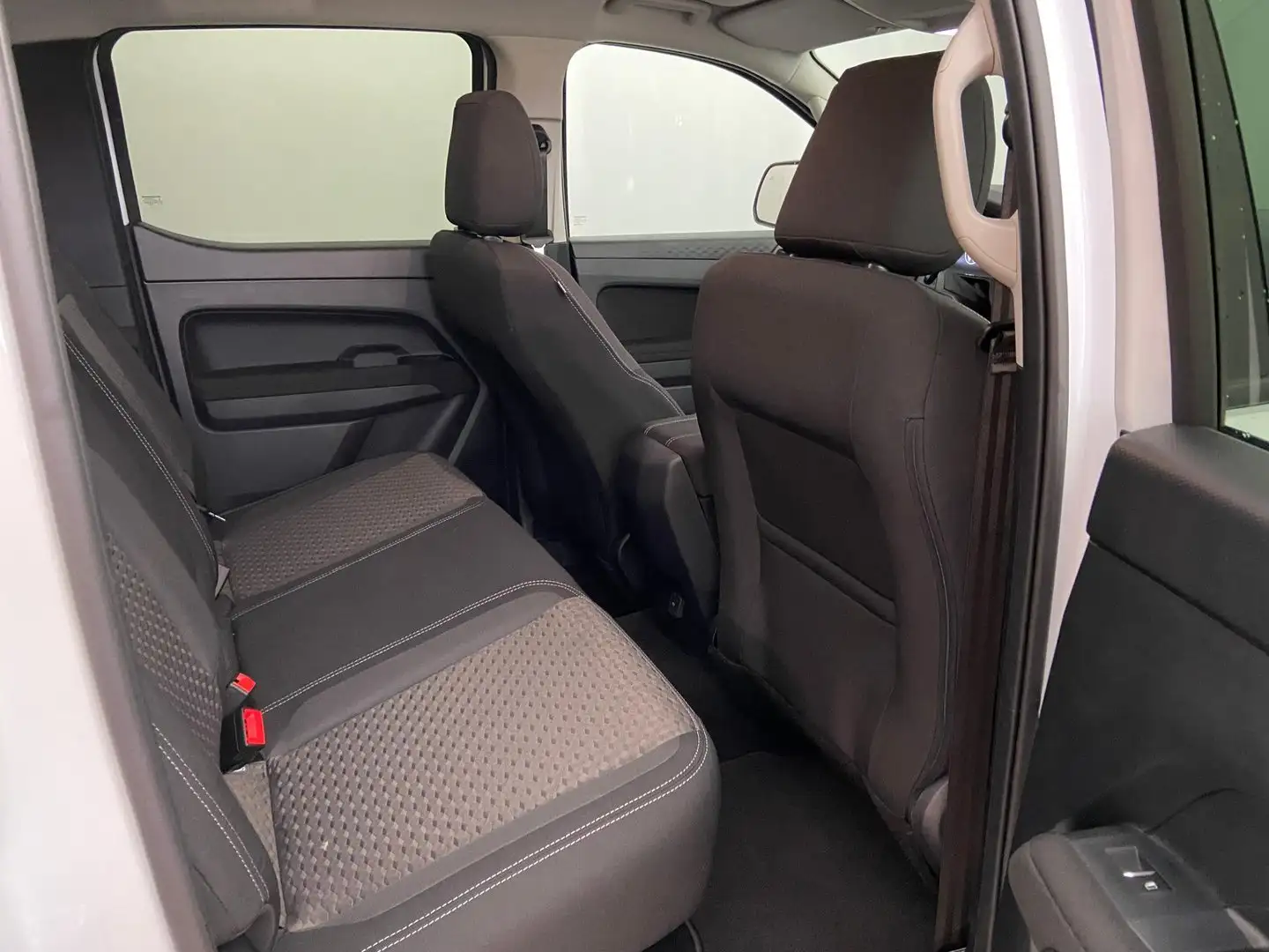 Vehicle image, number 9