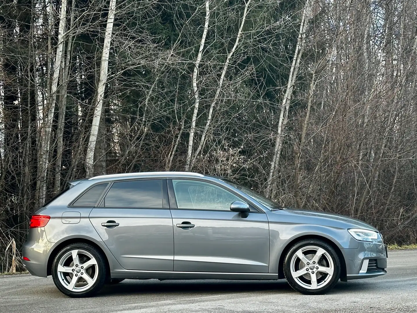 Vehicle image, number 3