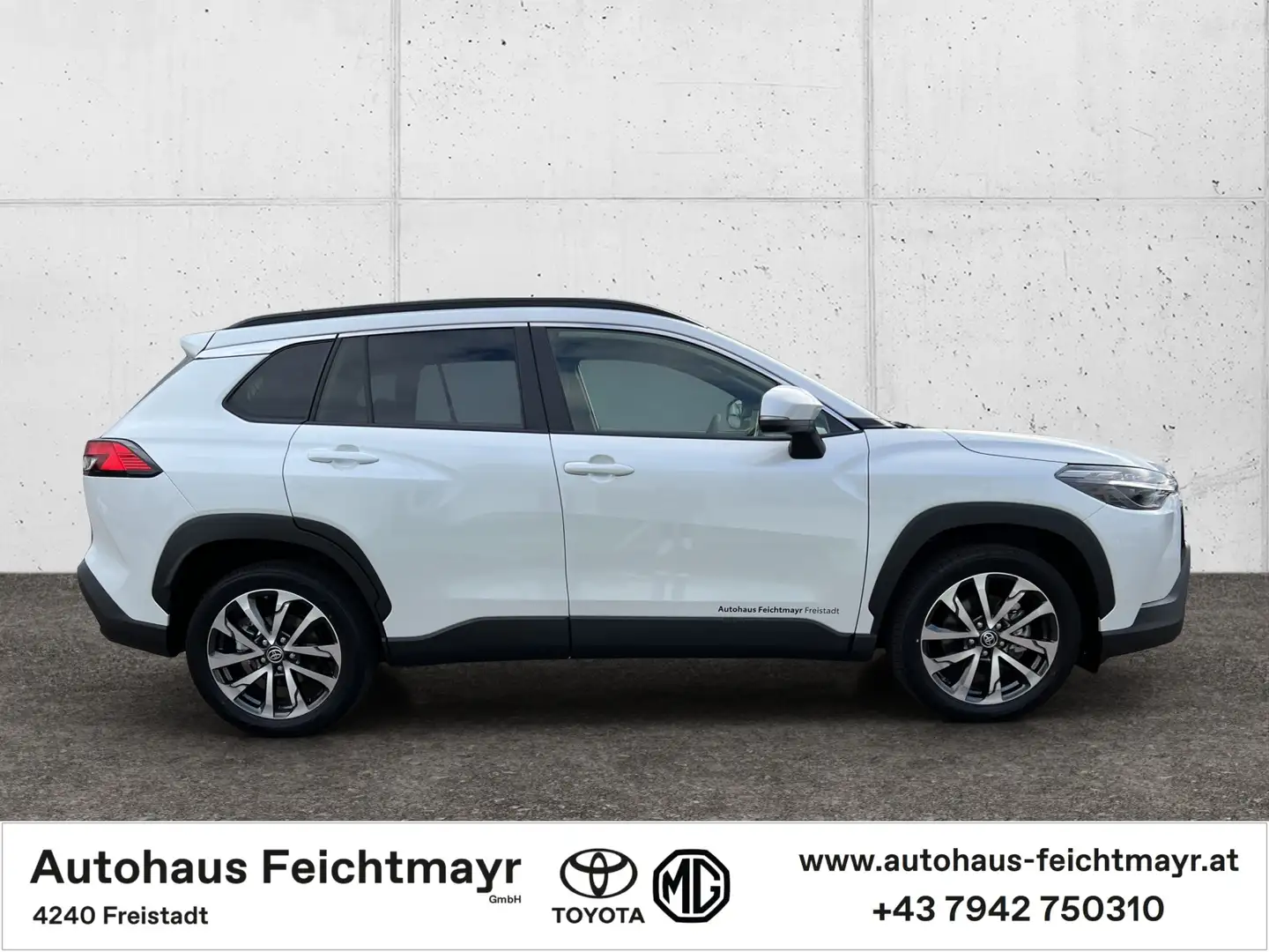Vehicle image, number 4