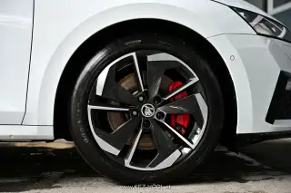 Vehicle image thumbnail, number 7