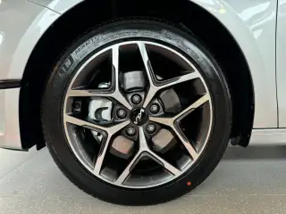 Vehicle image thumbnail, number 12