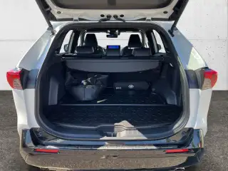 Vehicle image thumbnail, number 4