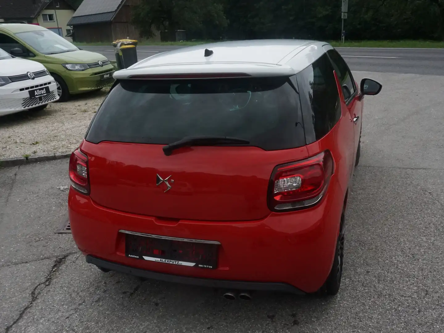 Vehicle image, number 9