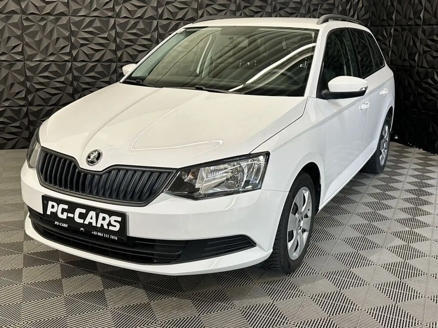 Vehicle image, number 1