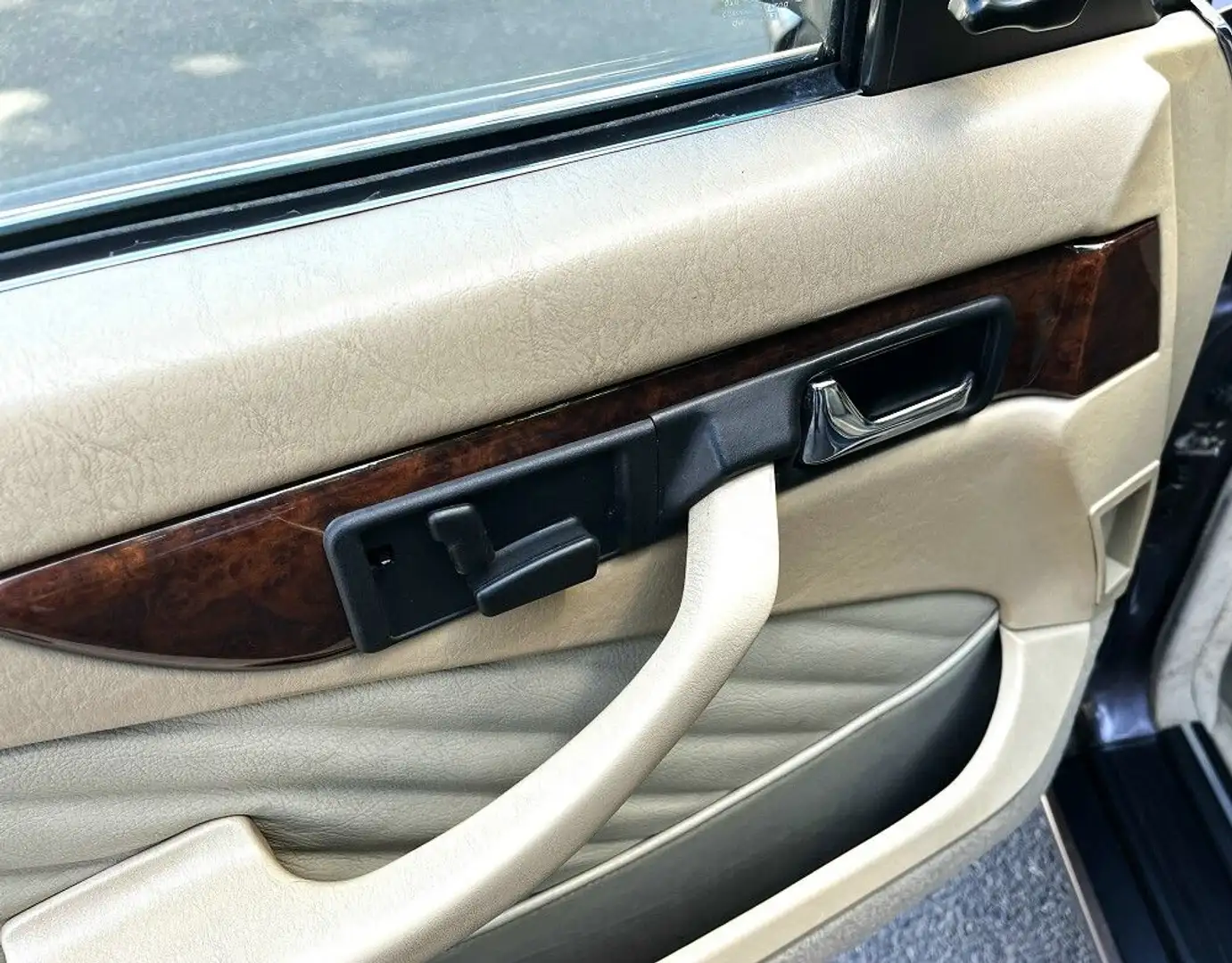 Vehicle image, number 7