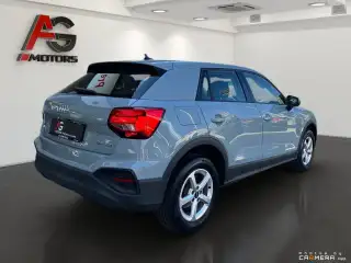 Vehicle image thumbnail, number 5