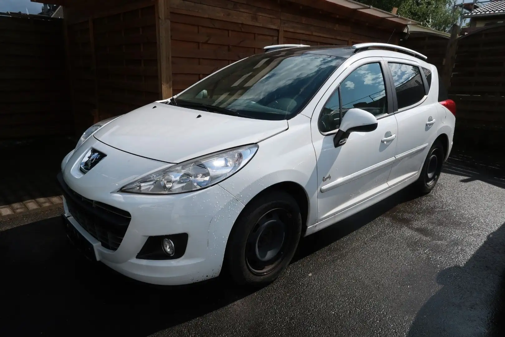 Vehicle image, number 1