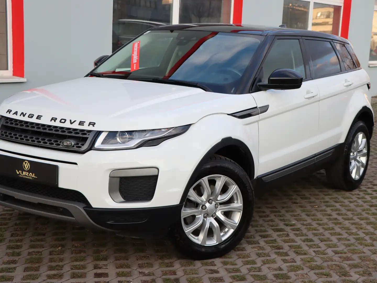 Vehicle image, number 13