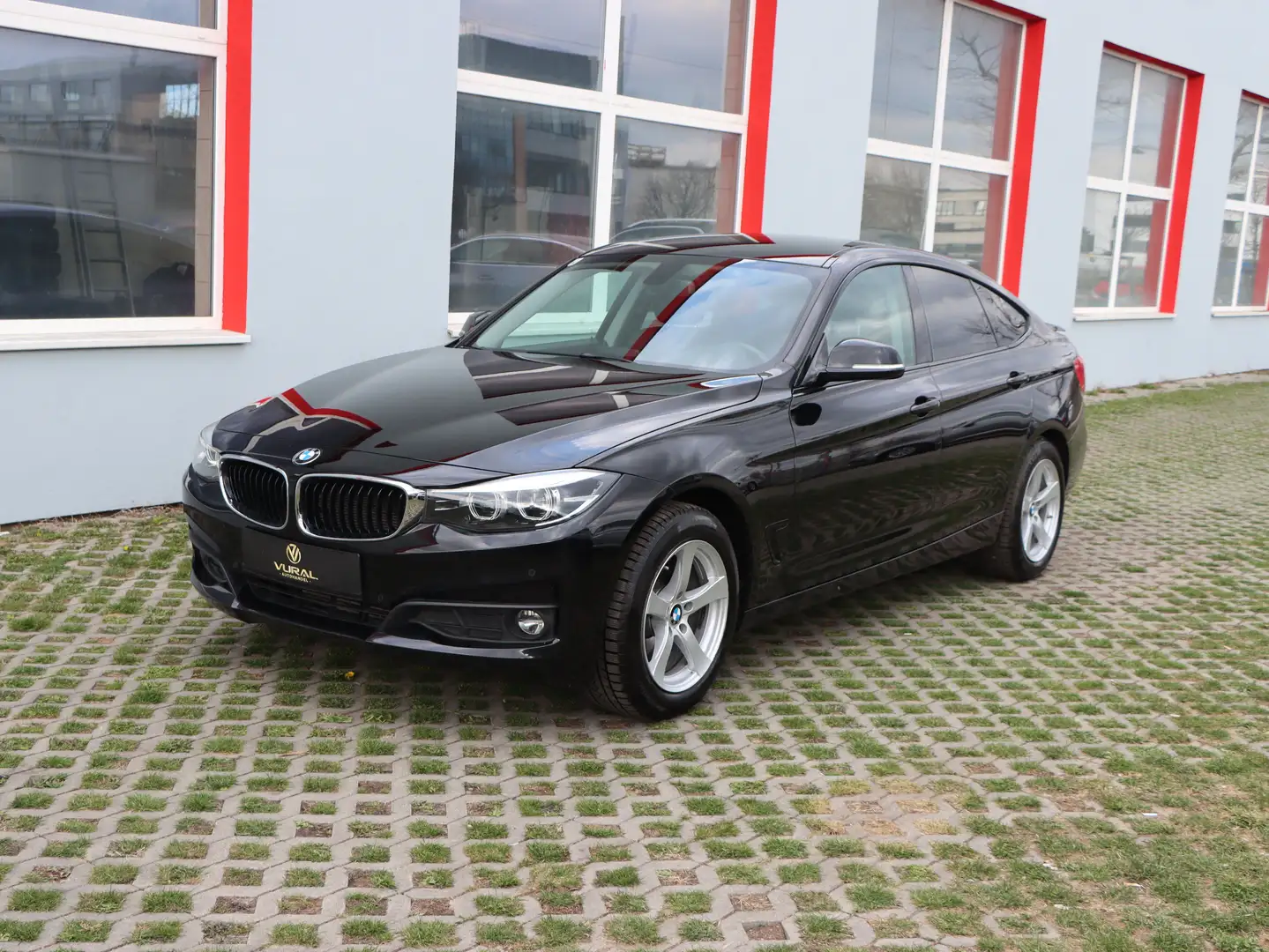 Vehicle image, number 2