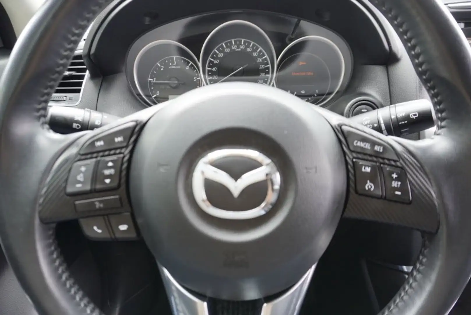 Vehicle image, number 17