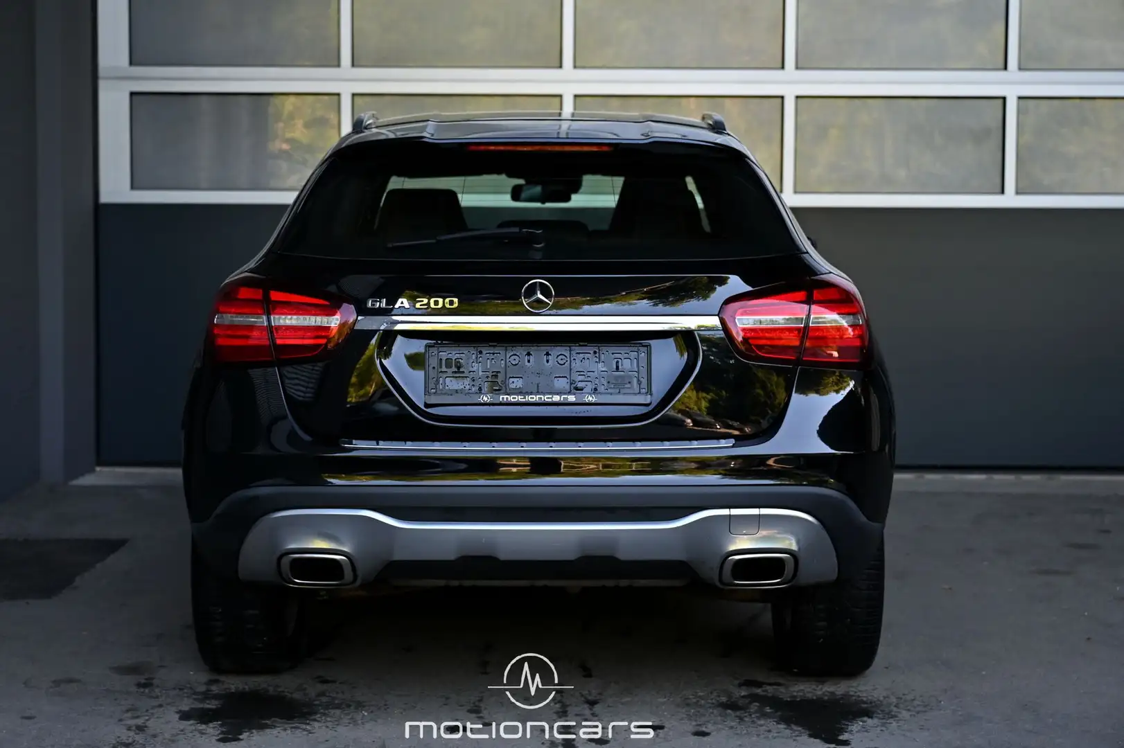 Vehicle image, number 4
