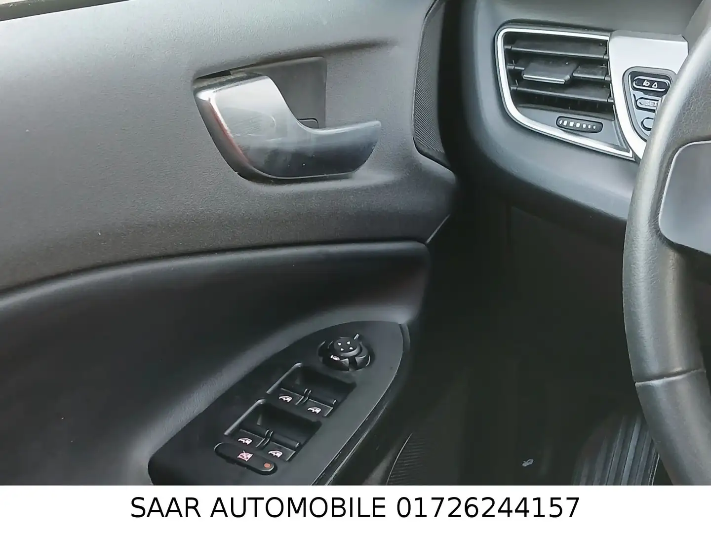 Vehicle image, number 9