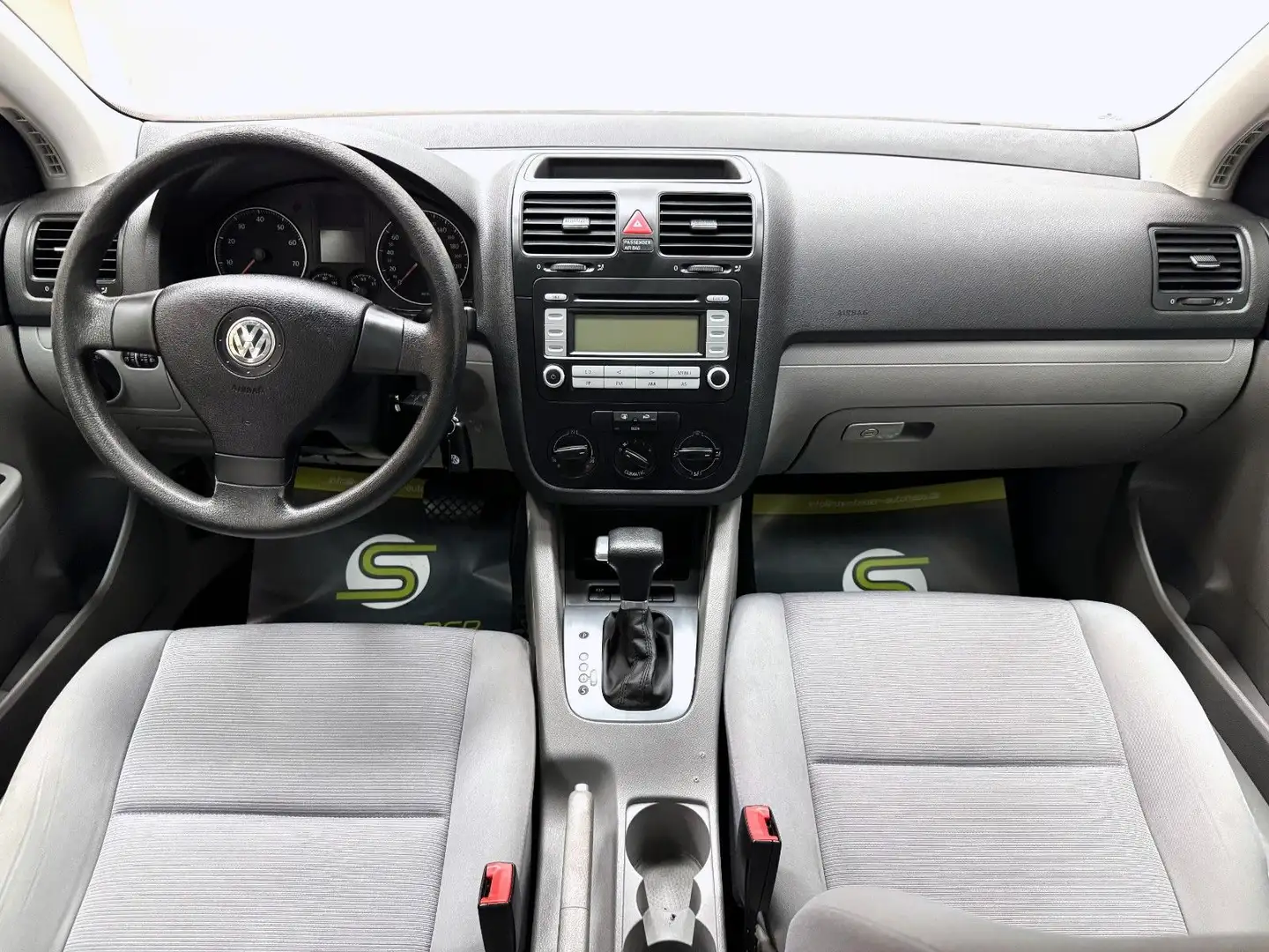 Vehicle image, number 15