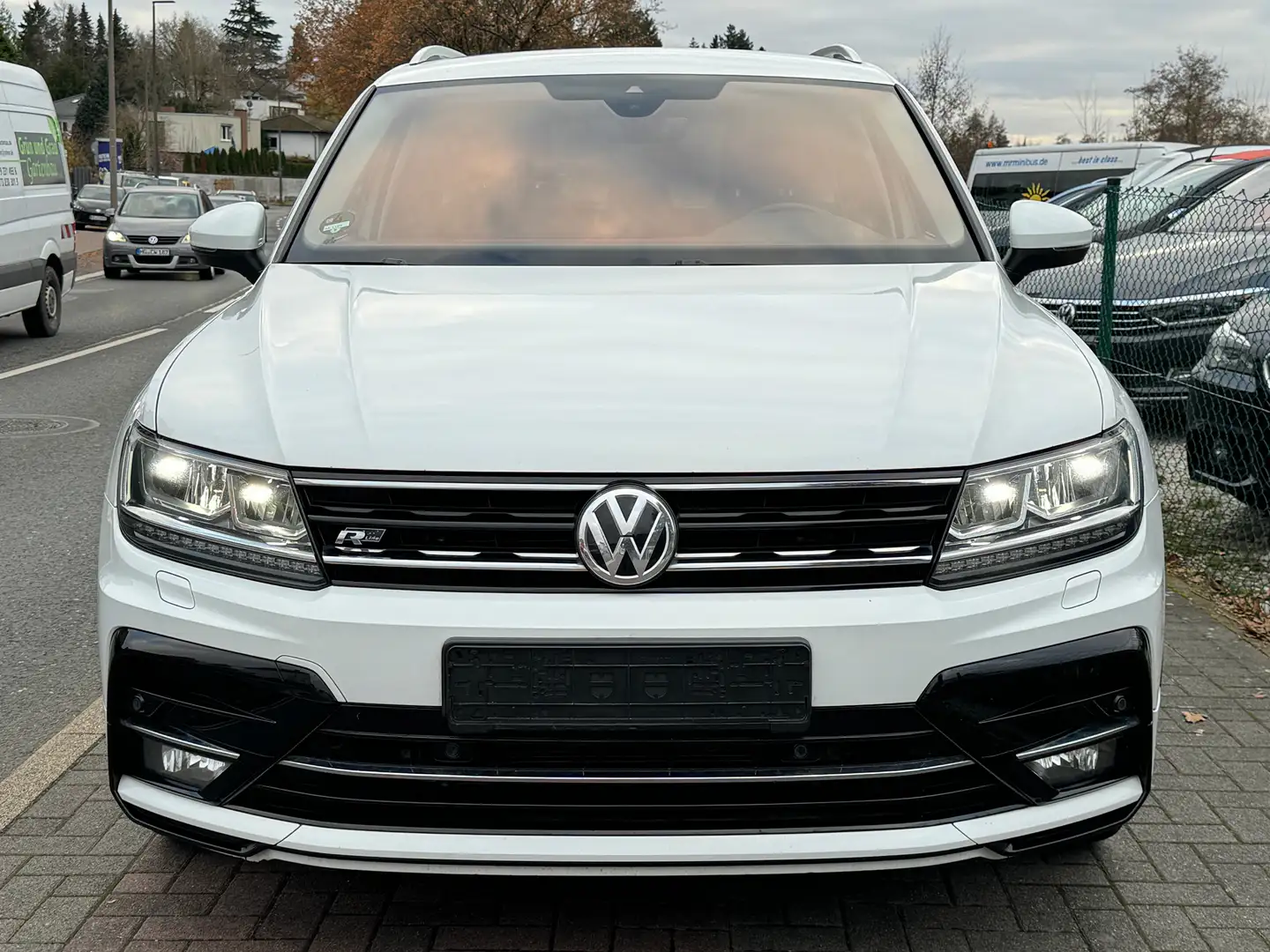 Vehicle image, number 8