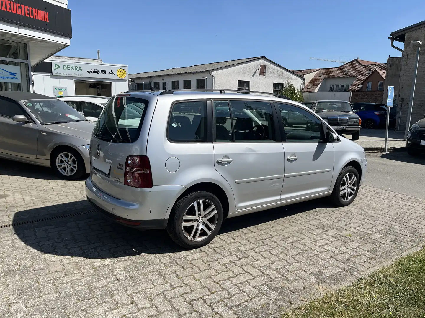 Vehicle image, number 5