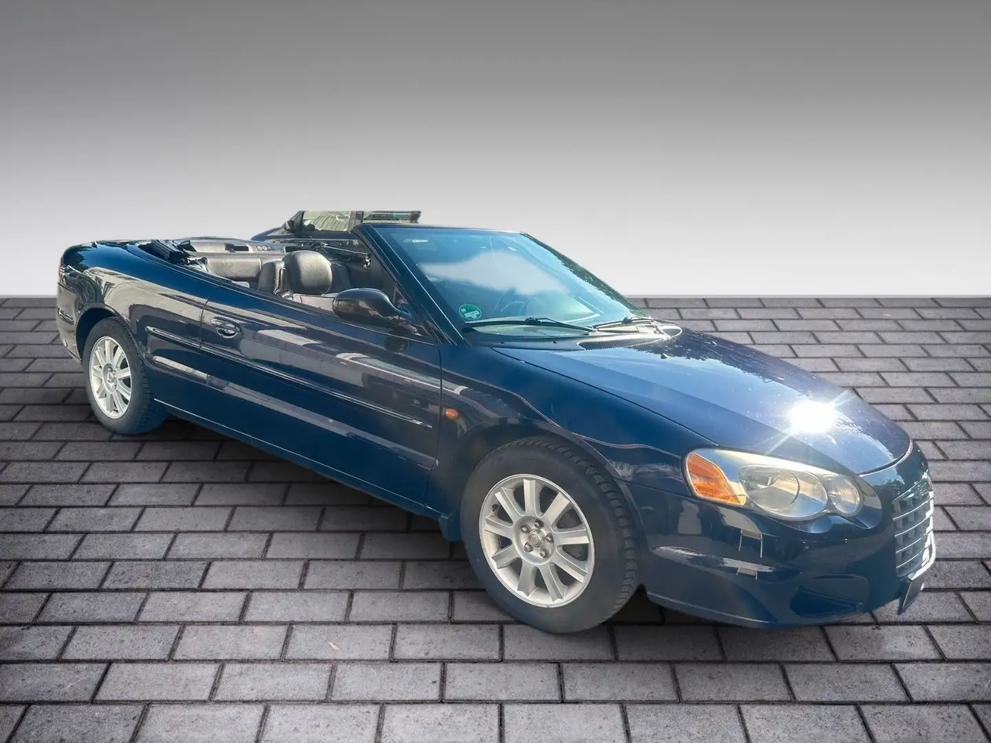 Vehicle image, number 2