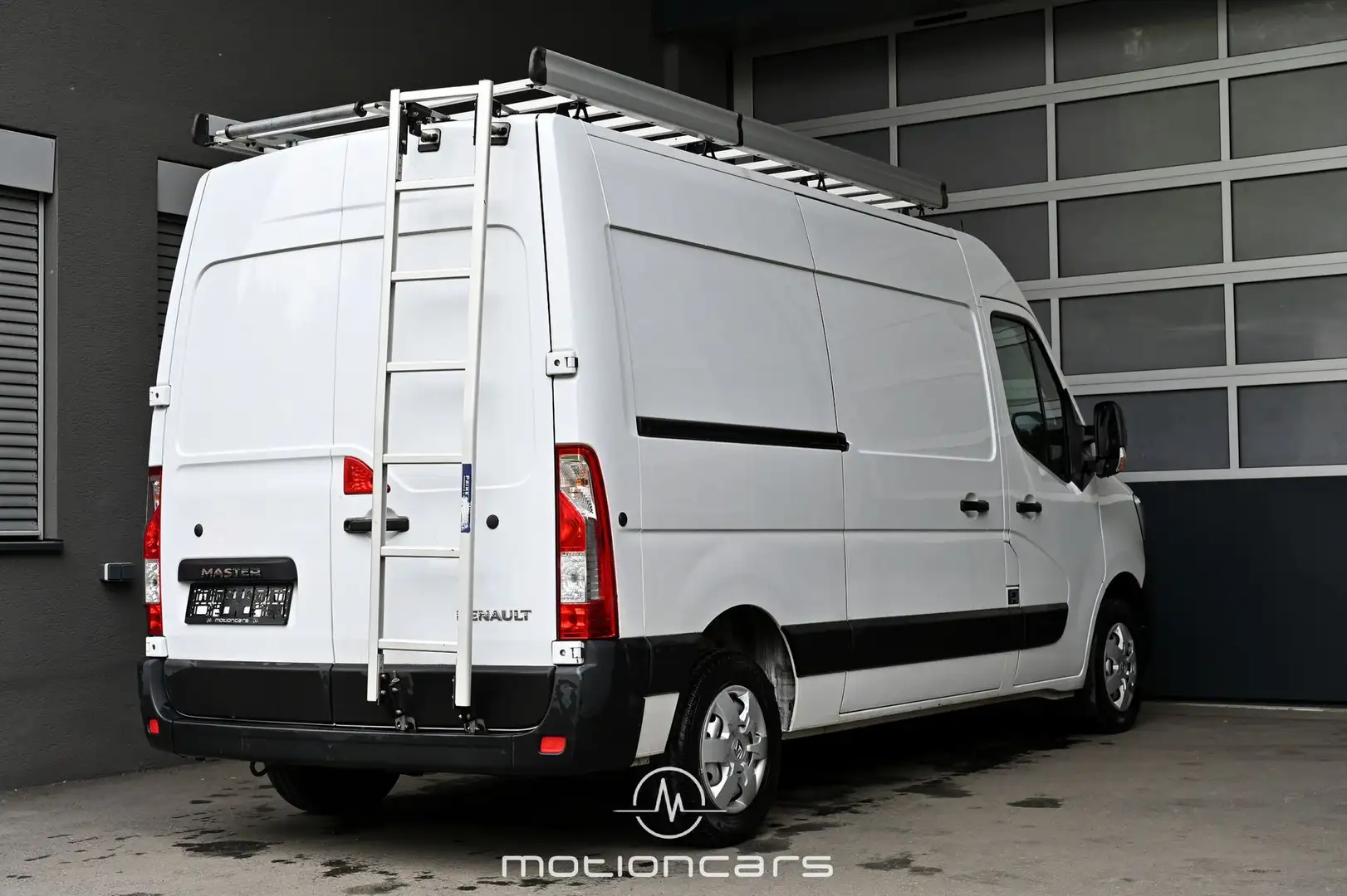 Vehicle image, number 2