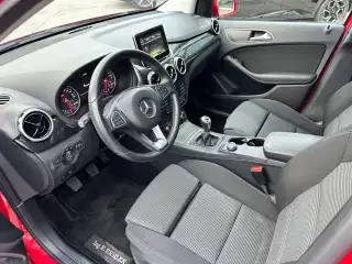 Vehicle image thumbnail, number 8