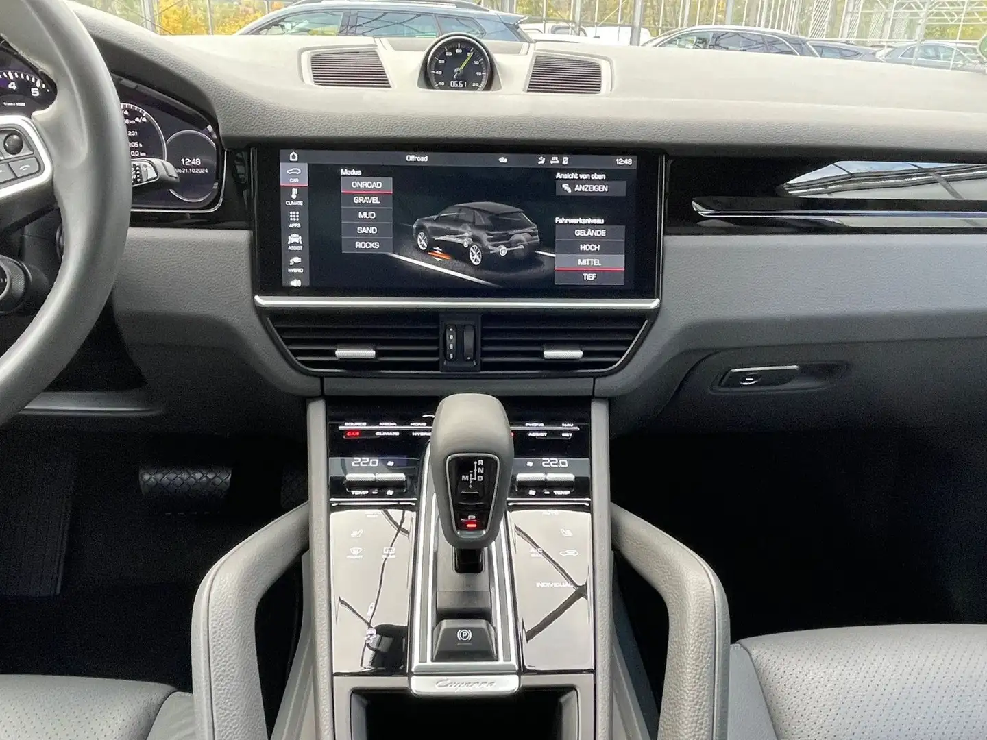 Vehicle image, number 13