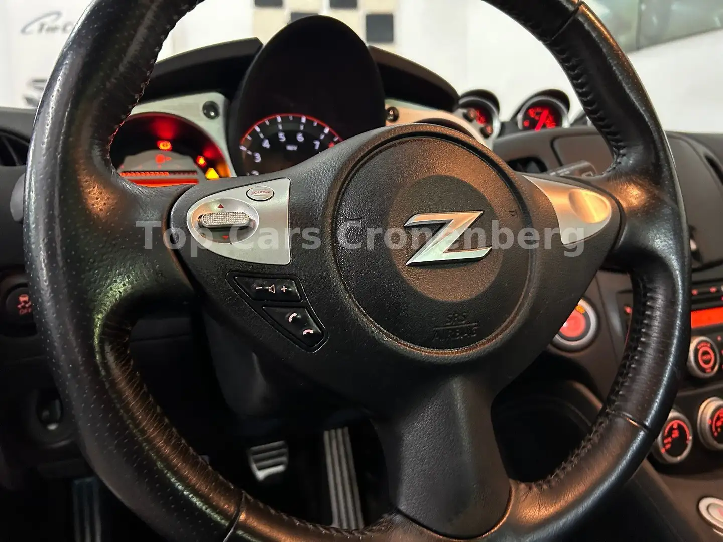 Vehicle image, number 9