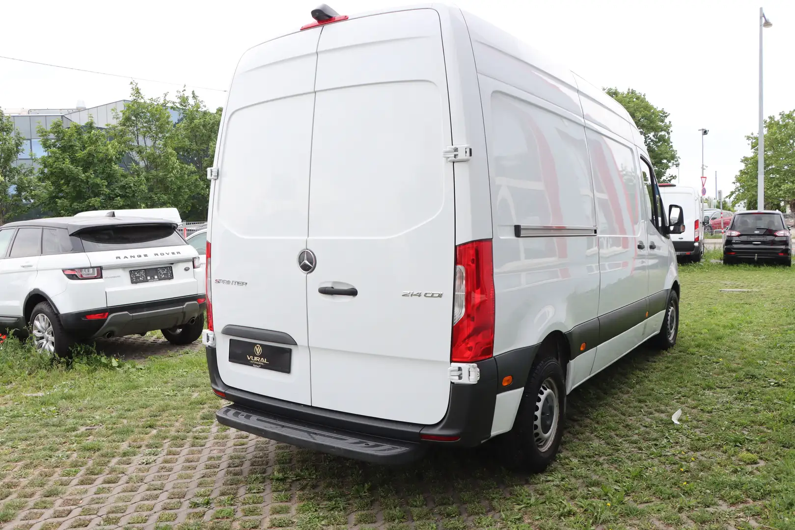 Vehicle image, number 6