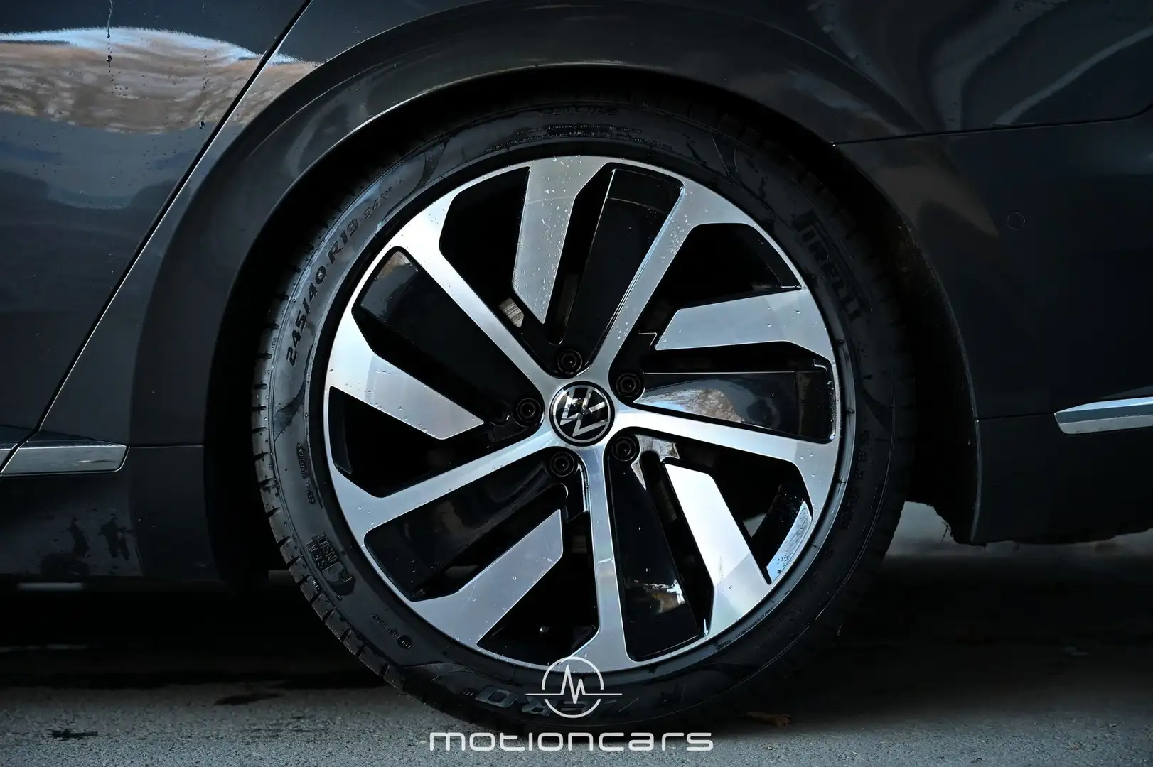 Vehicle image, number 8