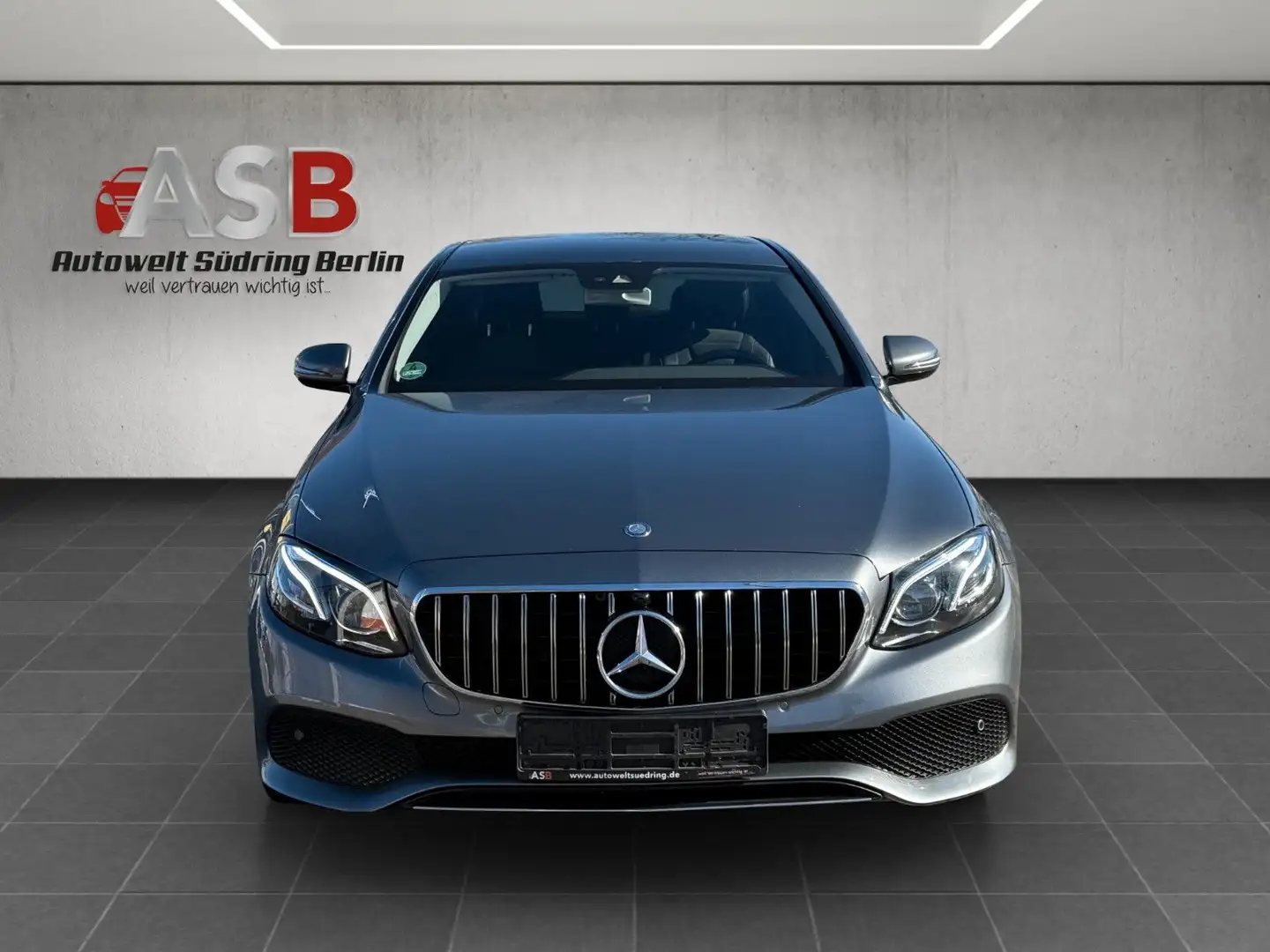 Vehicle image, number 2