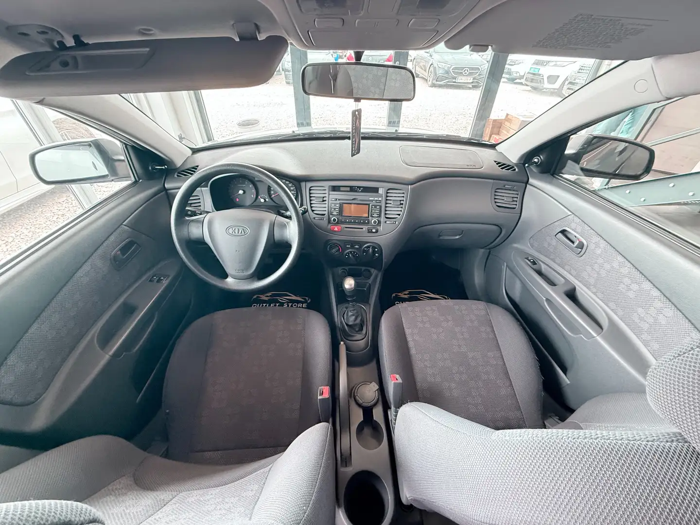 Vehicle image, number 9