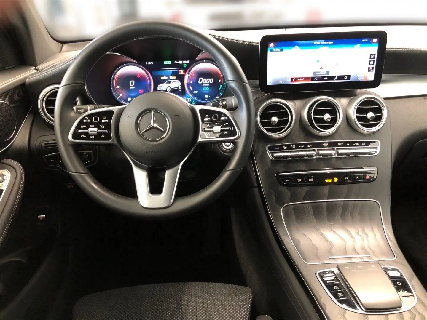 Vehicle image, number 8