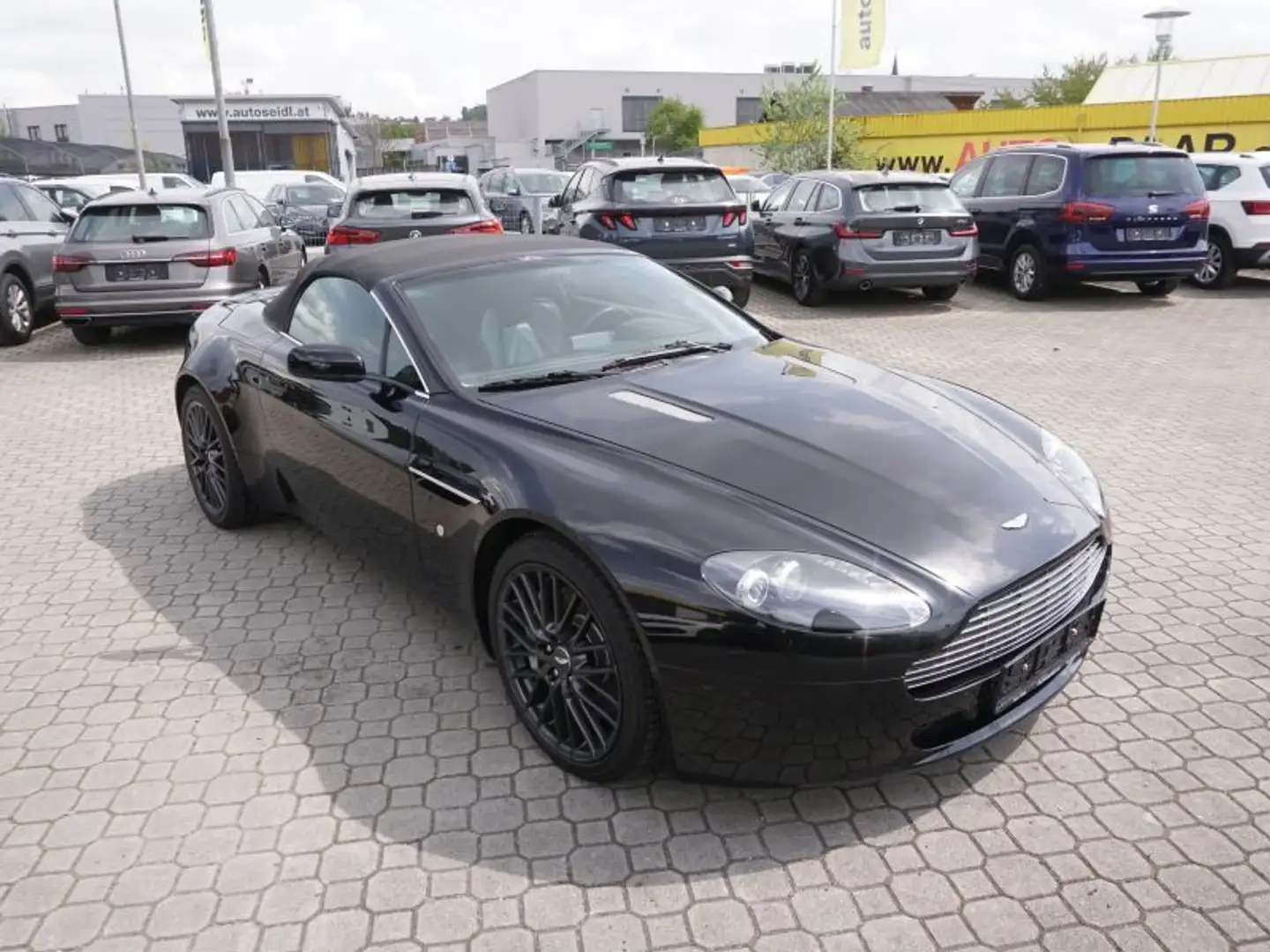 Vehicle image, number 3