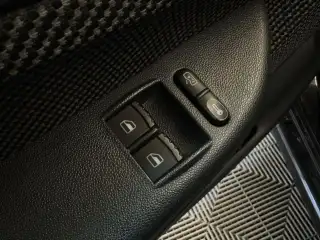 Vehicle image thumbnail, number 14