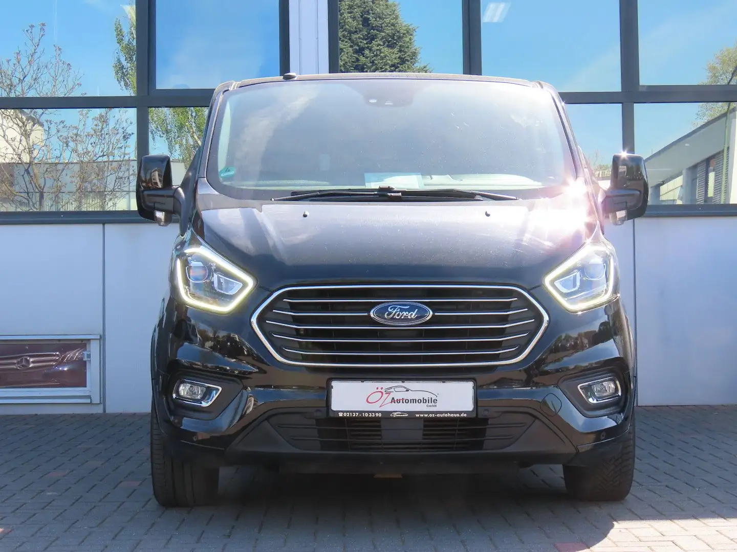 Vehicle image, number 2