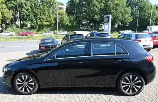Vehicle image thumbnail, number 4