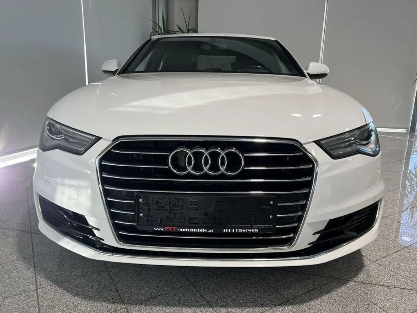 Vehicle image, number 2