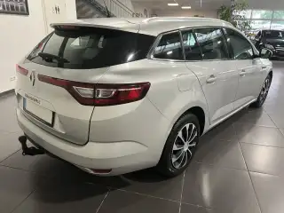 Vehicle image thumbnail, number 7