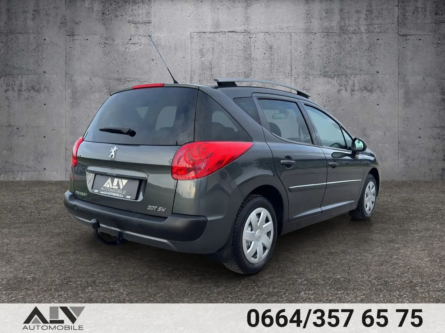 Vehicle image, number 4