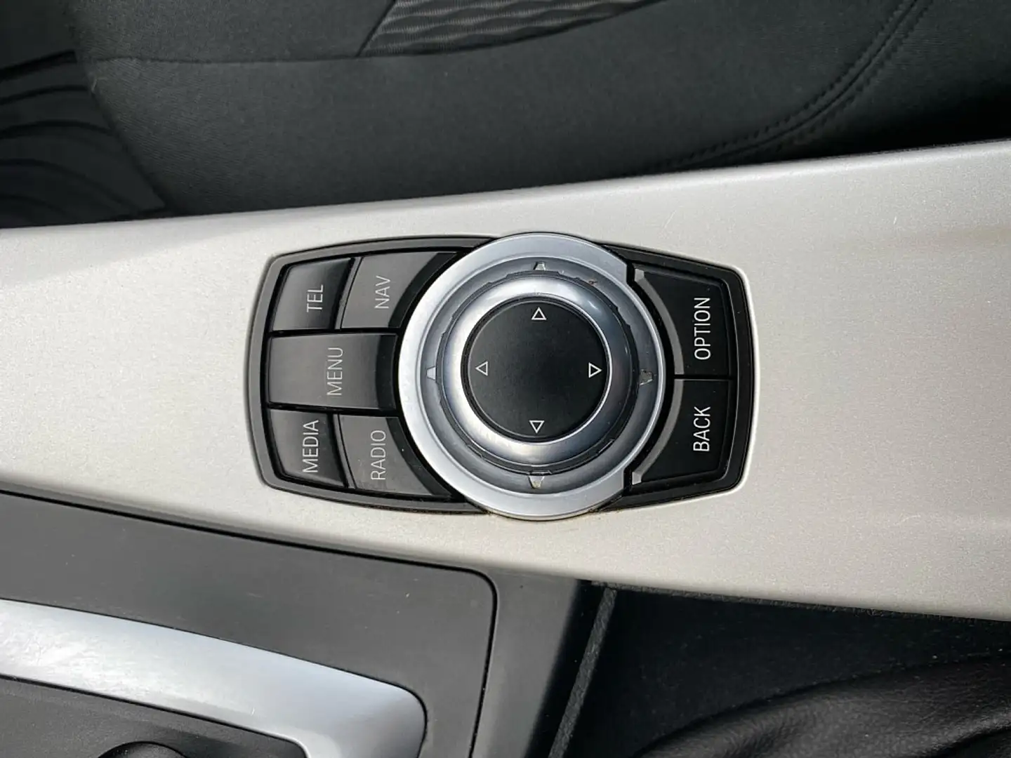 Vehicle image, number 20