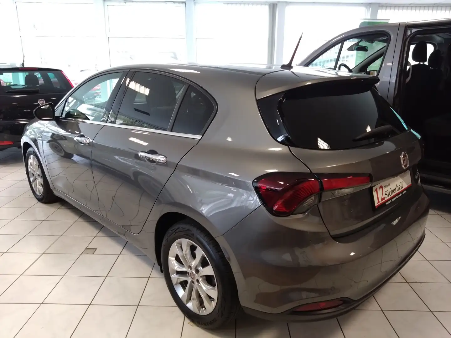Vehicle image, number 2
