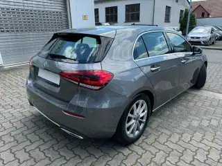 Vehicle image thumbnail, number 3