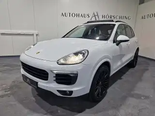 Vehicle image thumbnail, number 3