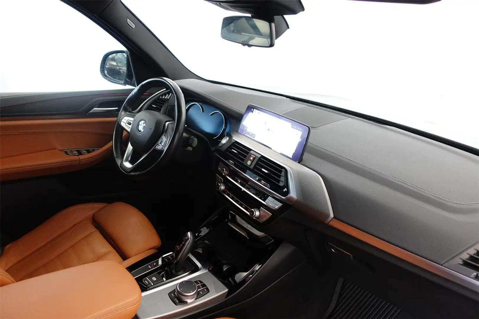 Vehicle image, number 5