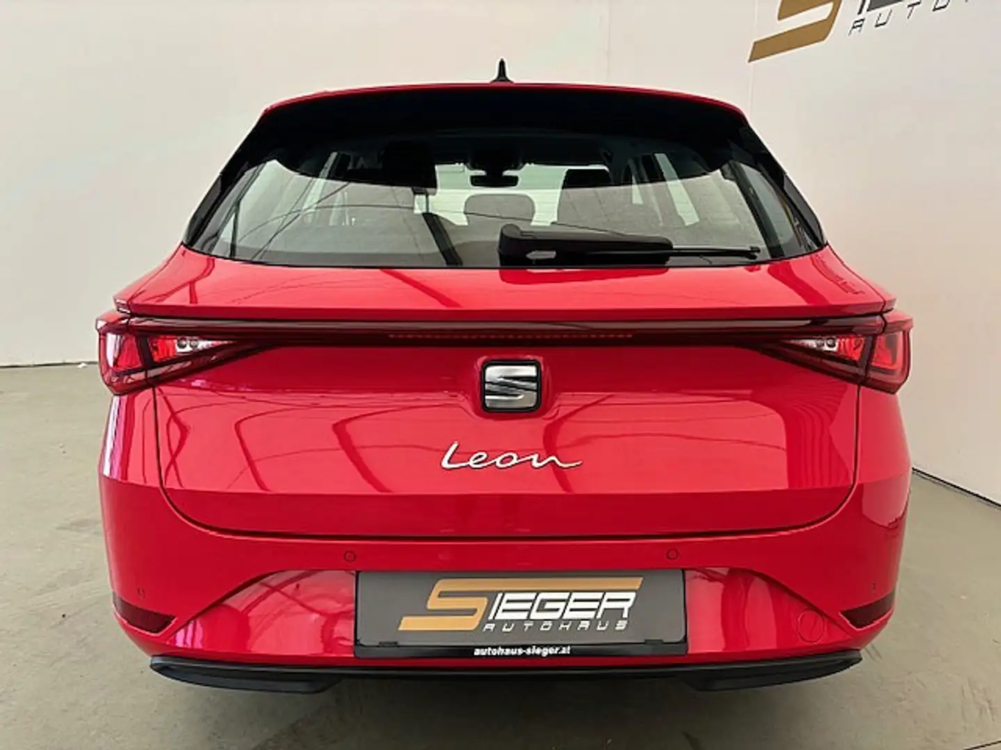 Vehicle image, number 4