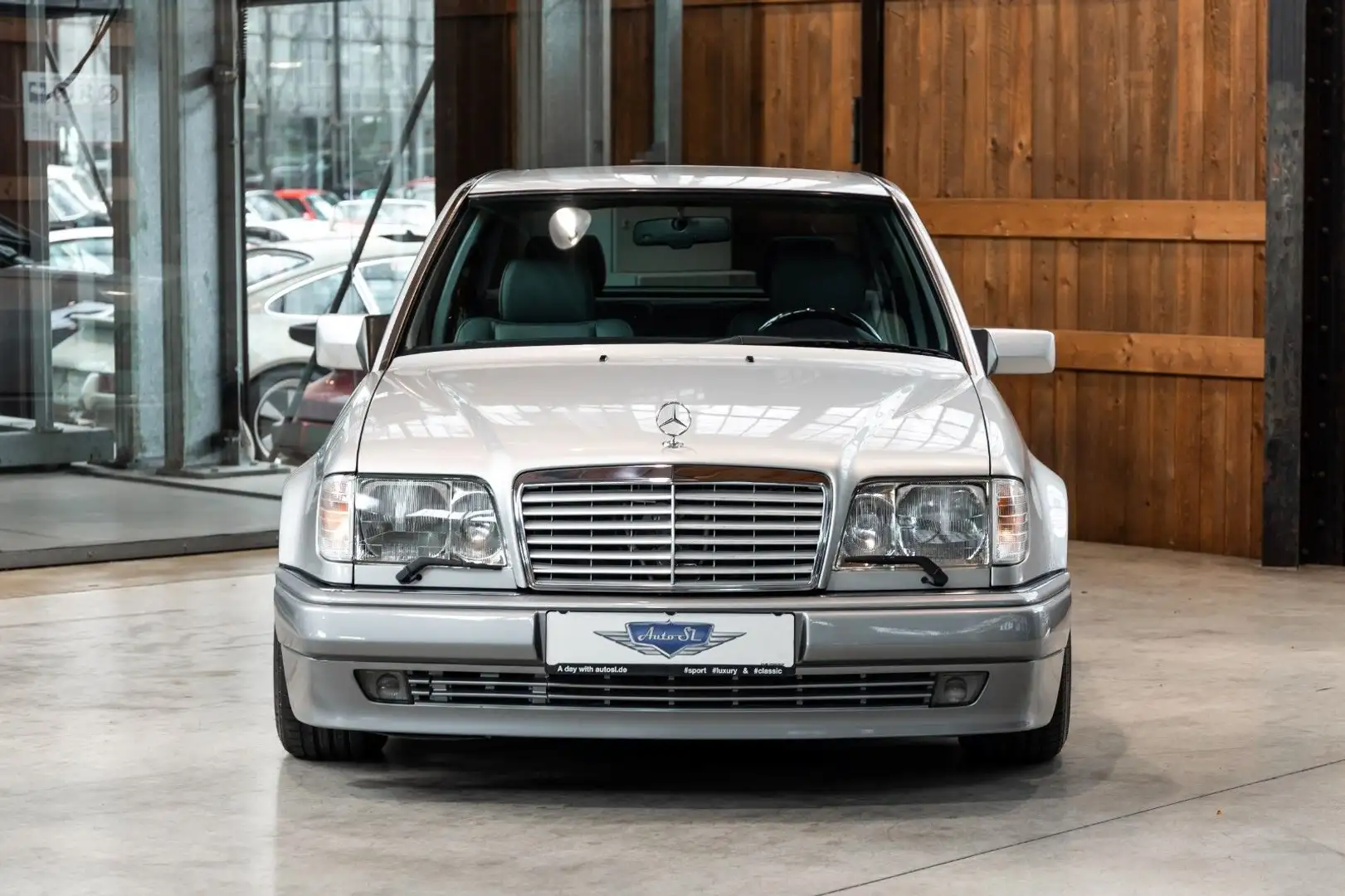 Vehicle image, number 18