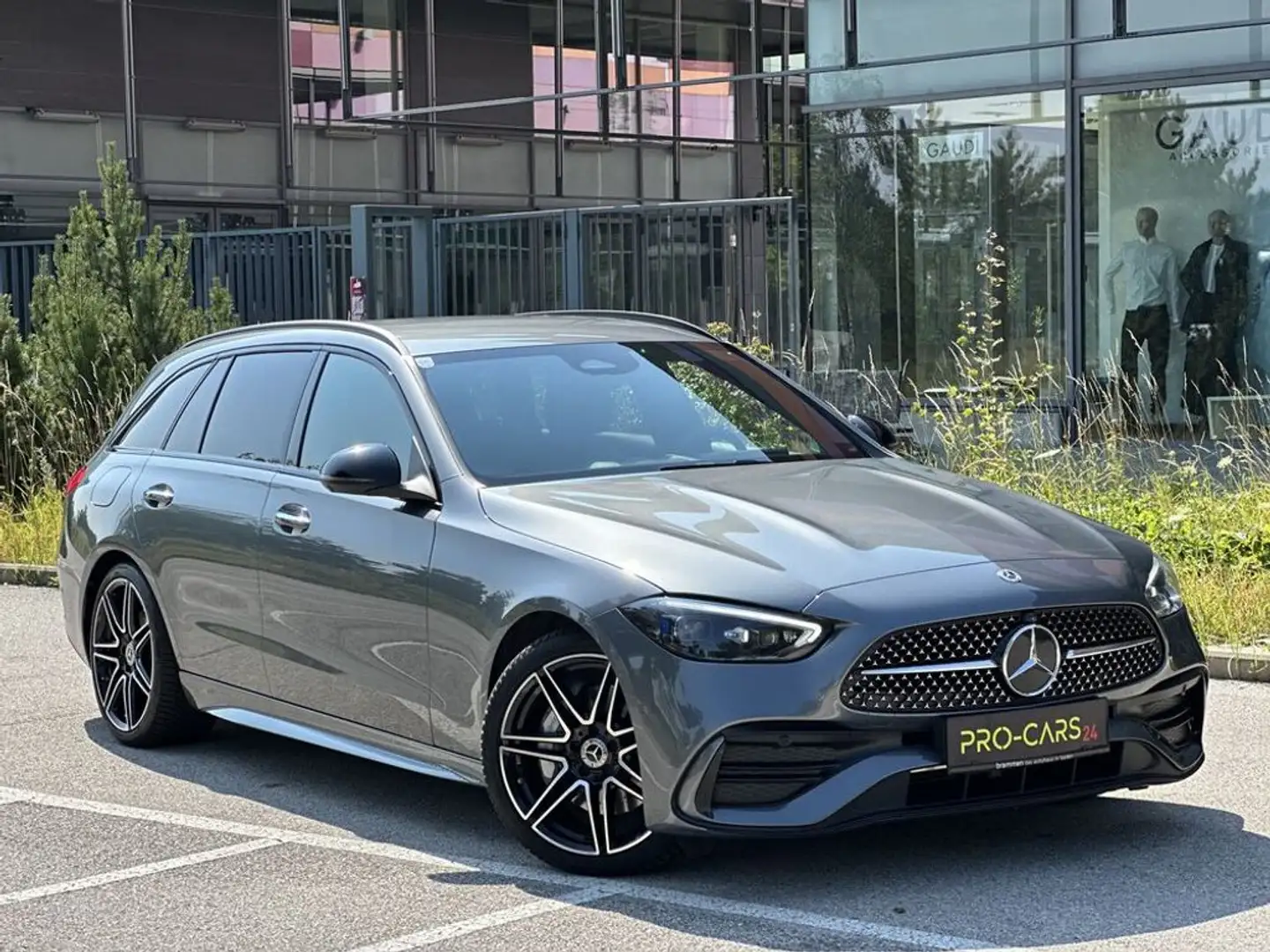 Vehicle image, number 3
