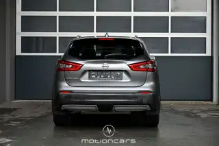 Vehicle image thumbnail, number 4