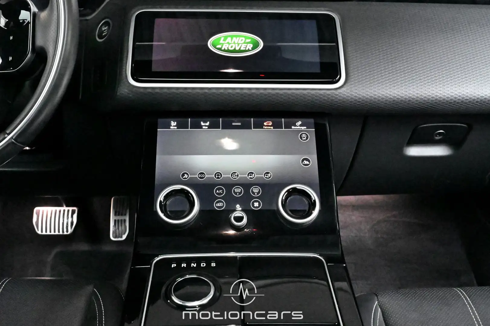 Vehicle image, number 16