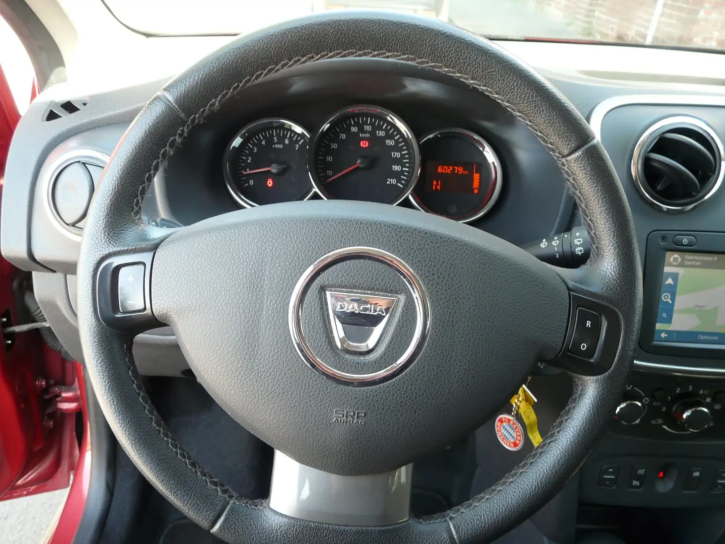 Vehicle image, number 9